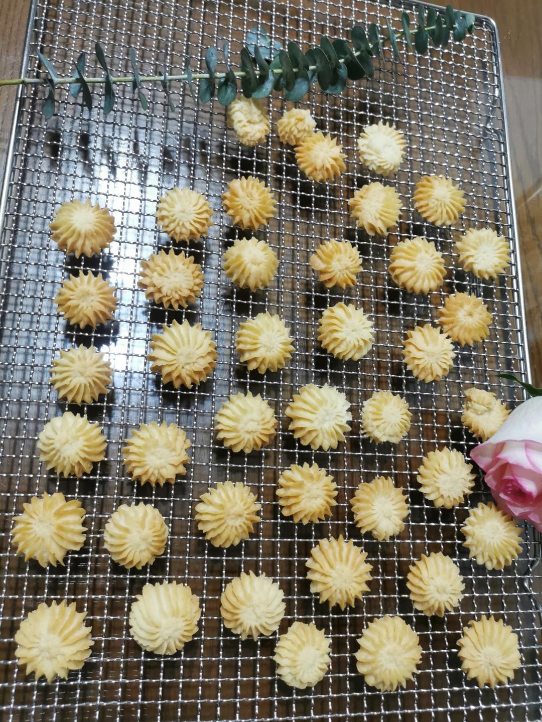 曲奇饼干，完美配方超好挤，酥到不敢碰，一个月还能酥掉渣