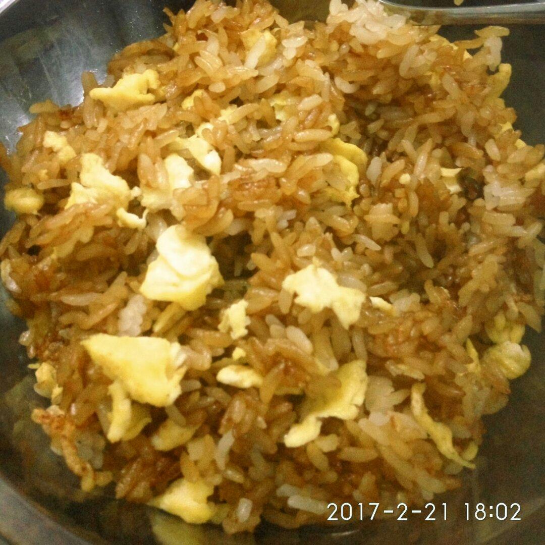 酱油炒饭(超级简单)