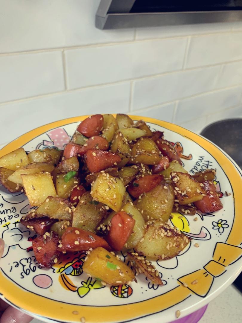 香辣过瘾的孜然土豆火腿，比路边摊还好吃