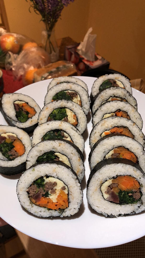 高颜值的紫菜包饭