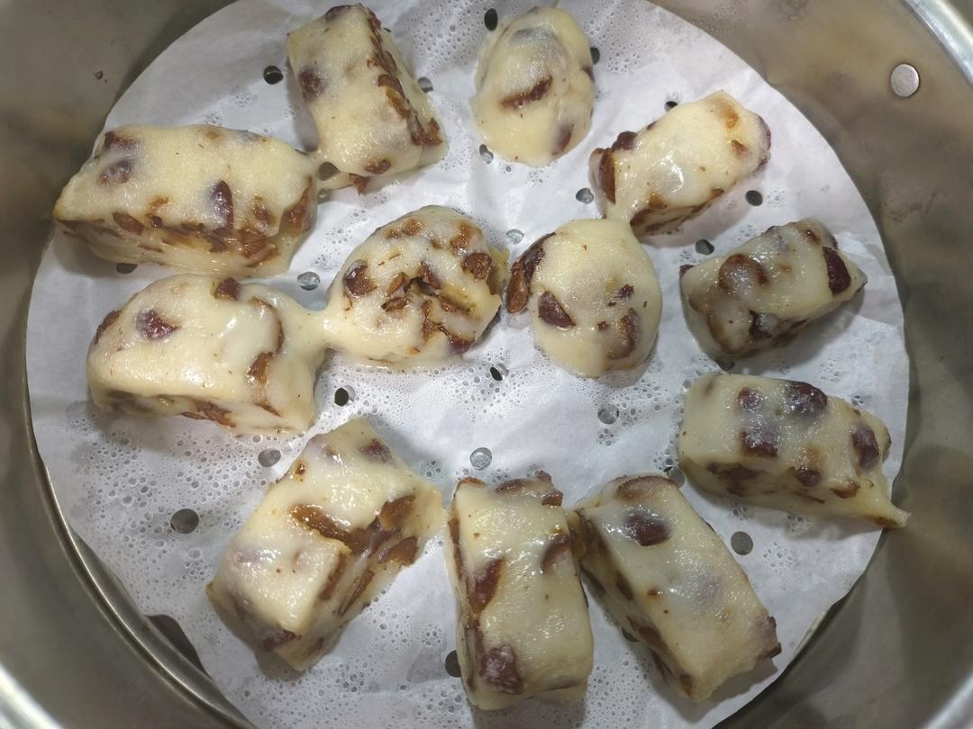 牛奶红枣糯米糕