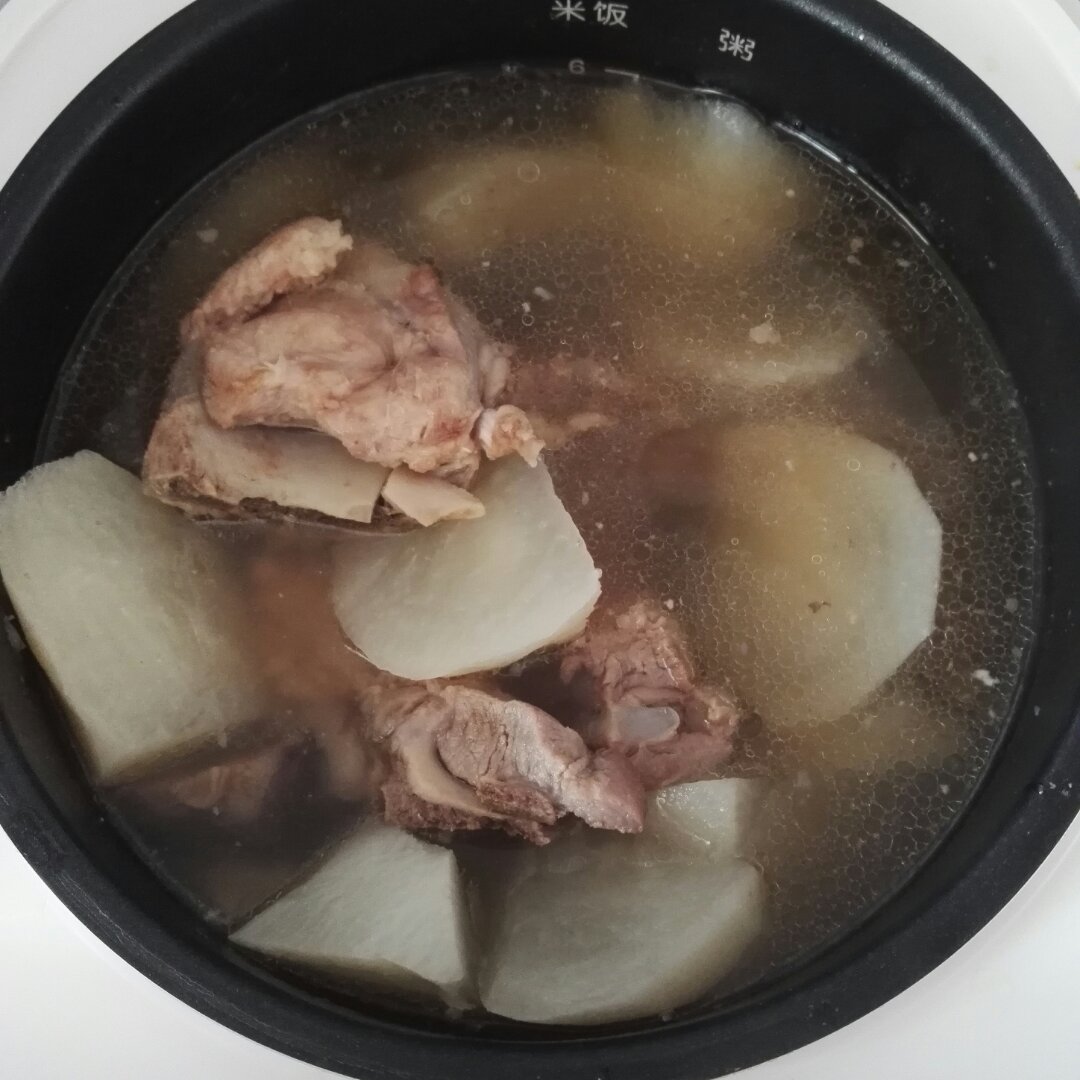 白萝卜脊骨汤