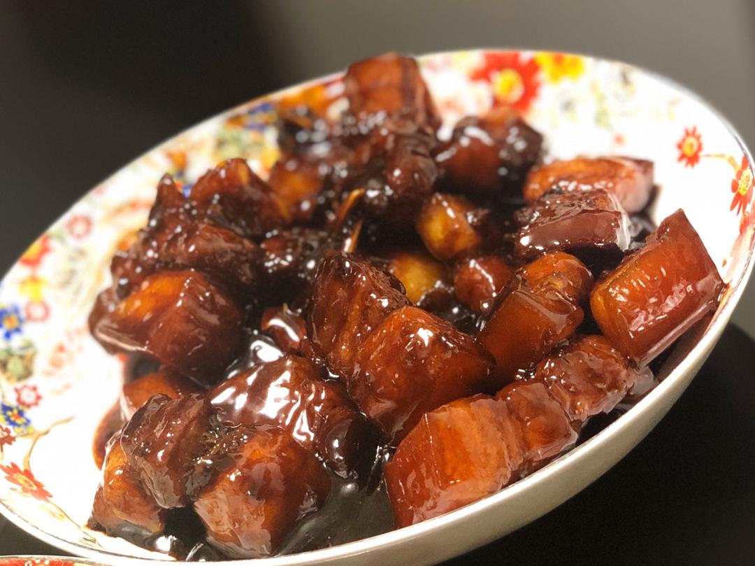 厨师长教你：“红烧肉”的家常做法，肉香四溢肥而不腻