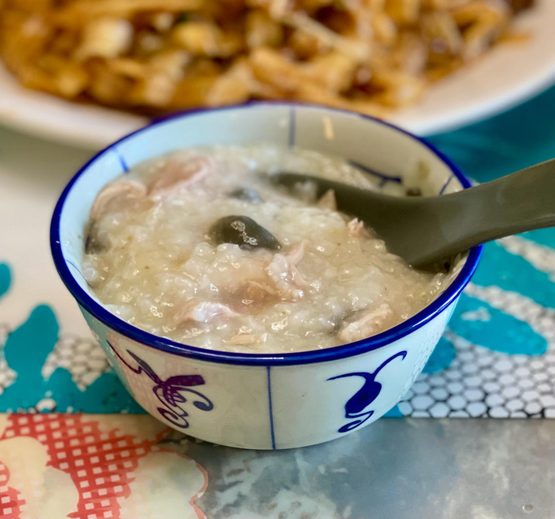下火皮蛋瘦肉粥简单电饭煲版
