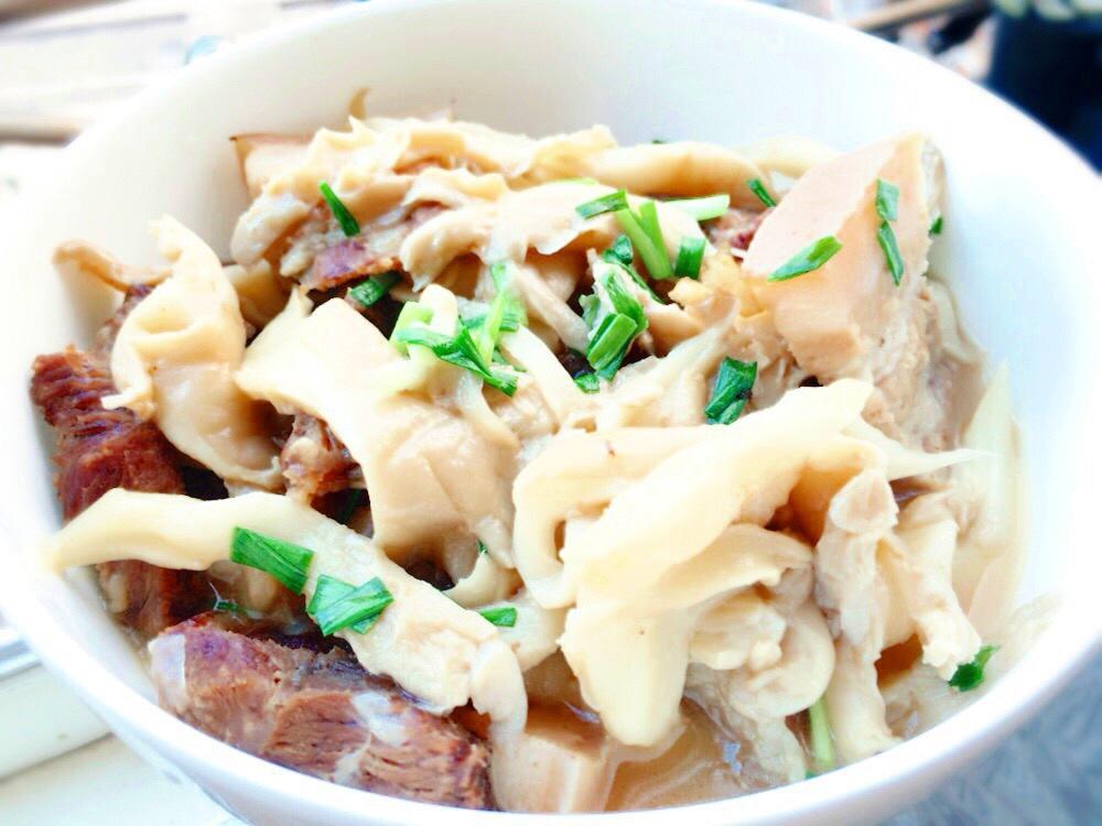 平菇肉片