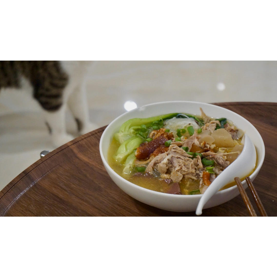 萝卜比鸭好吃的酸萝卜老鸭汤（也可以作为火锅底料呢）