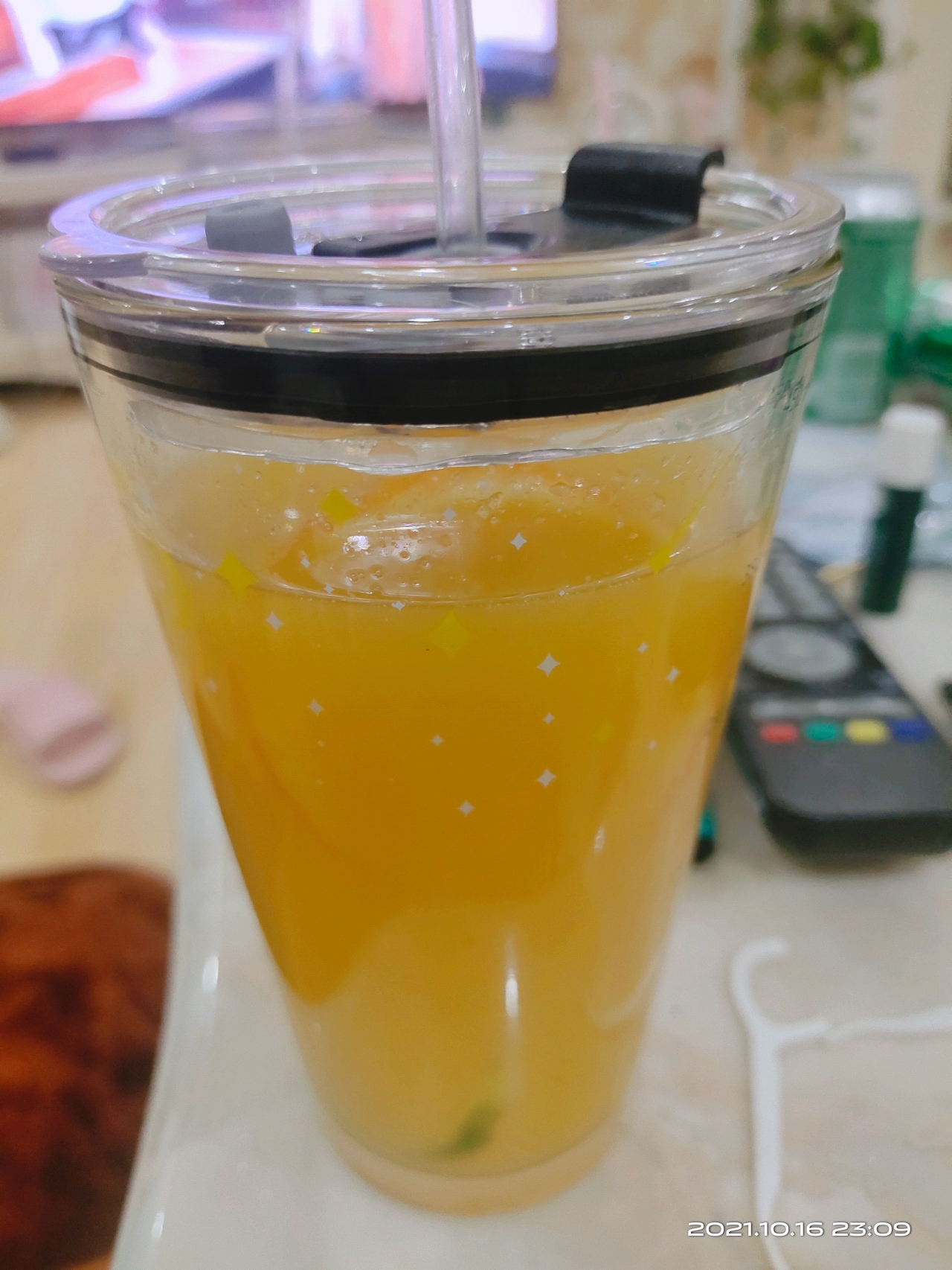 让维c爆炸💥巨好喝的鲜橙柠檬茉莉绿茶
