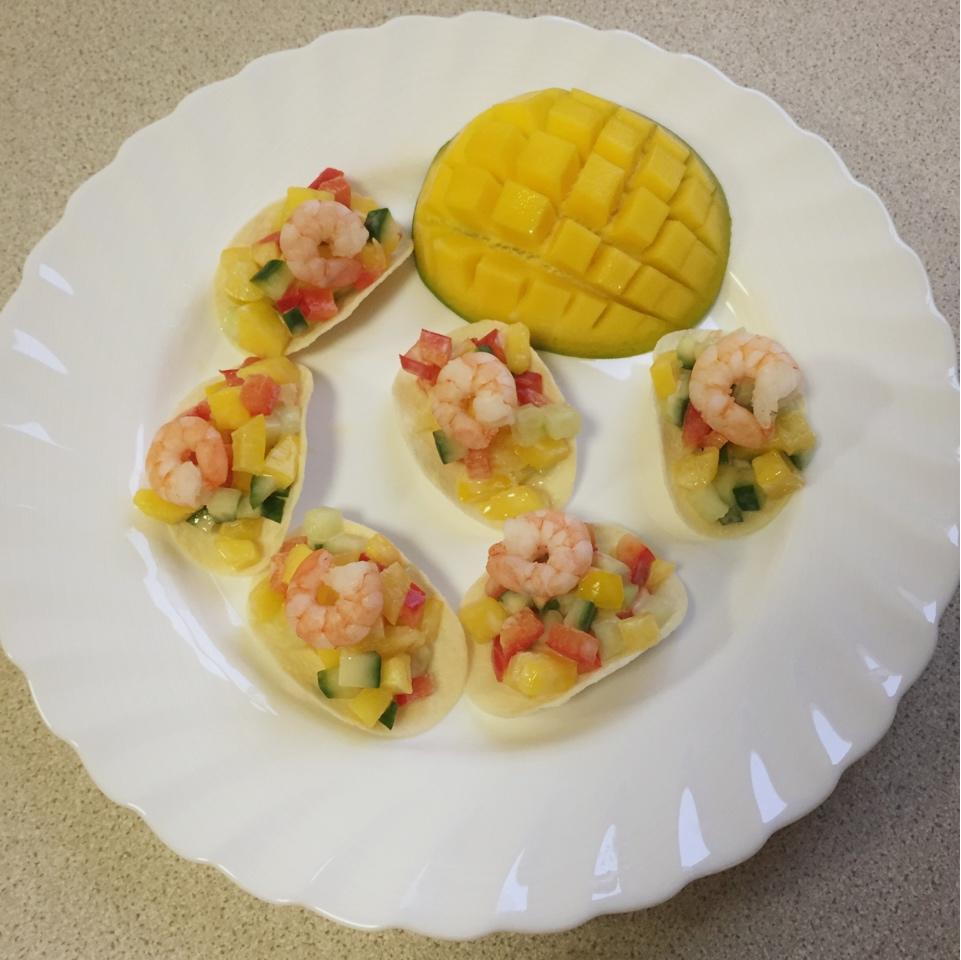 薯片牛油果大虾沙拉