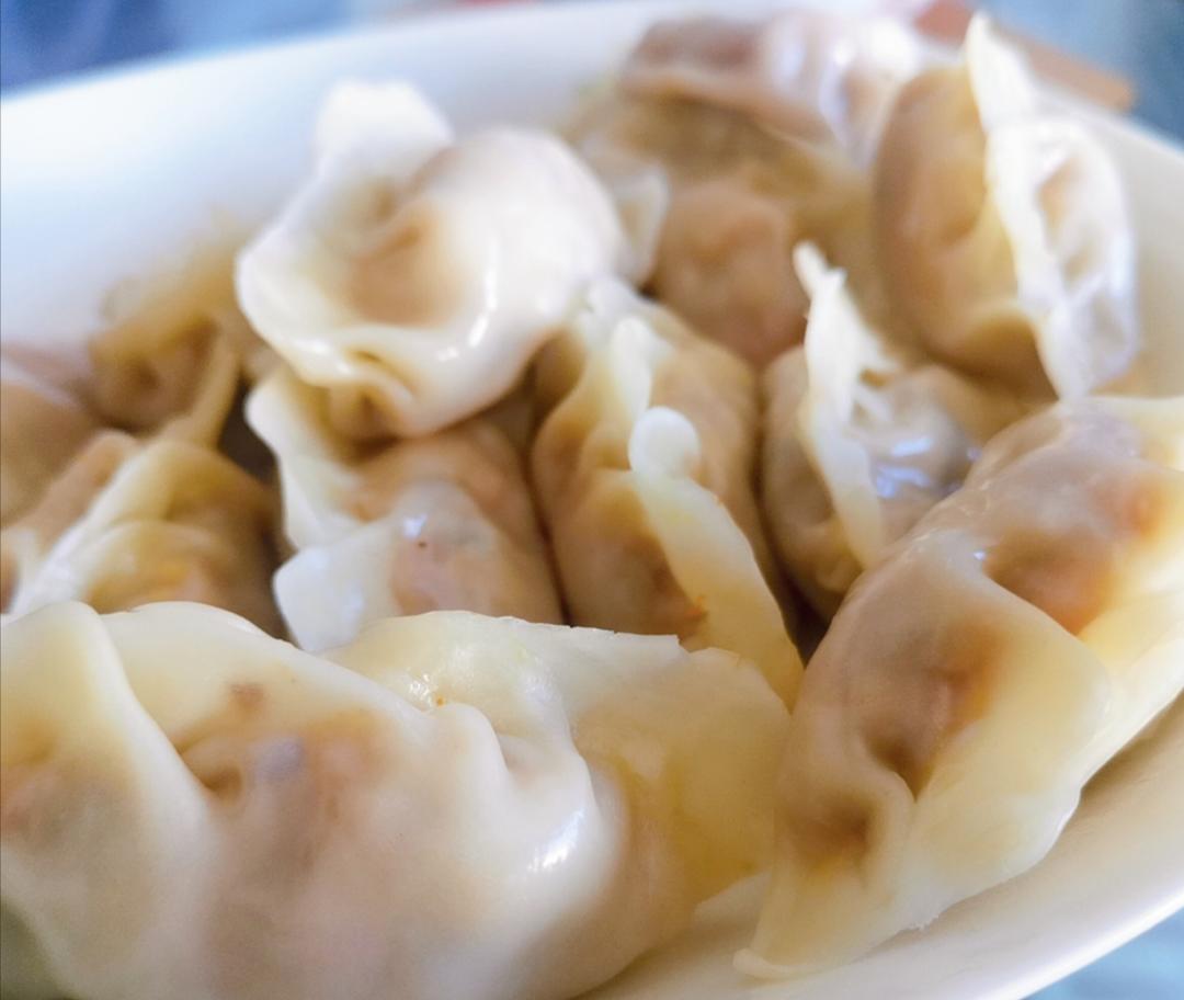 第一次自己包饺子太鲜美啦的做法