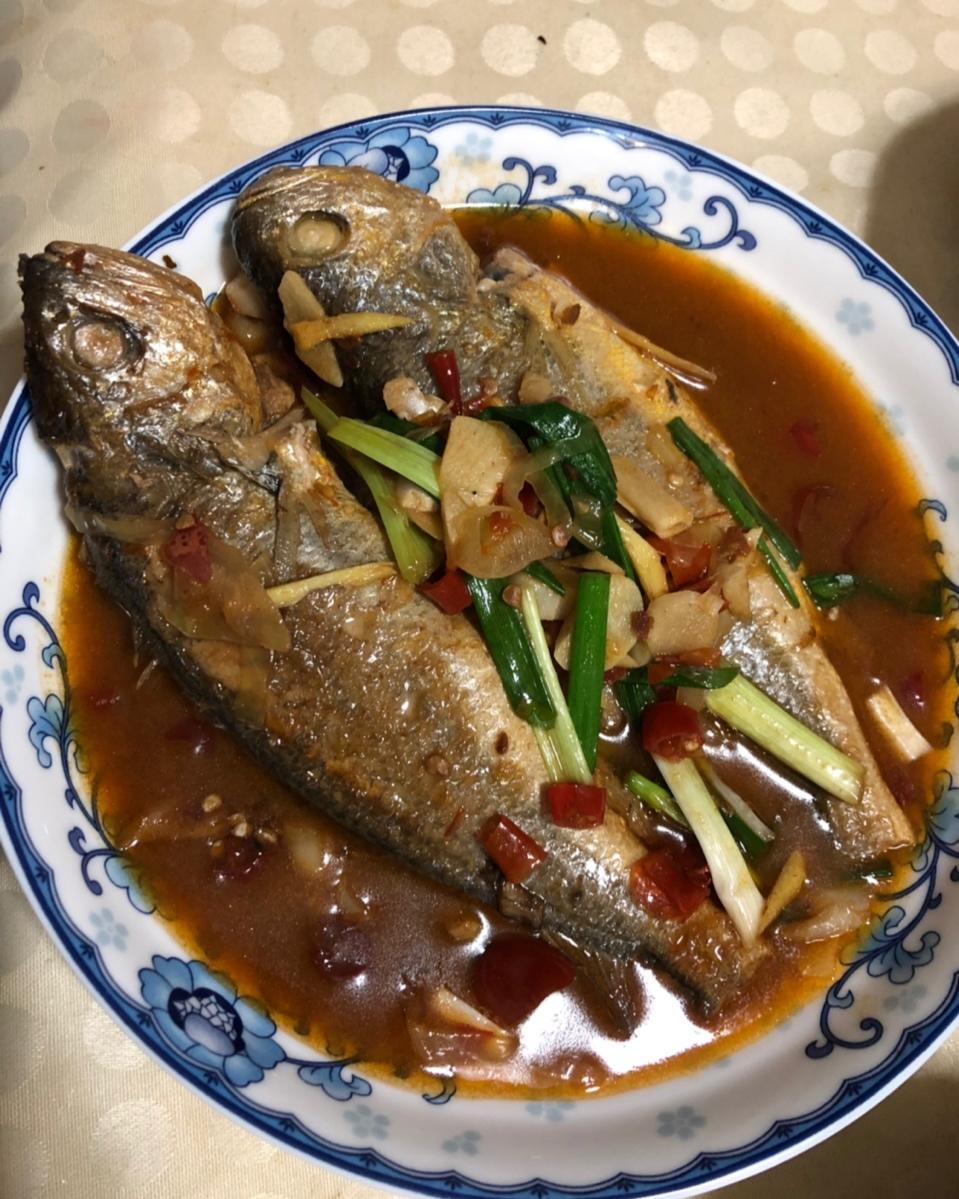 红烧黄鱼—鱼皮不破的小窍门