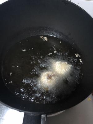 香香脆脆的土豆虾球的做法 步骤11