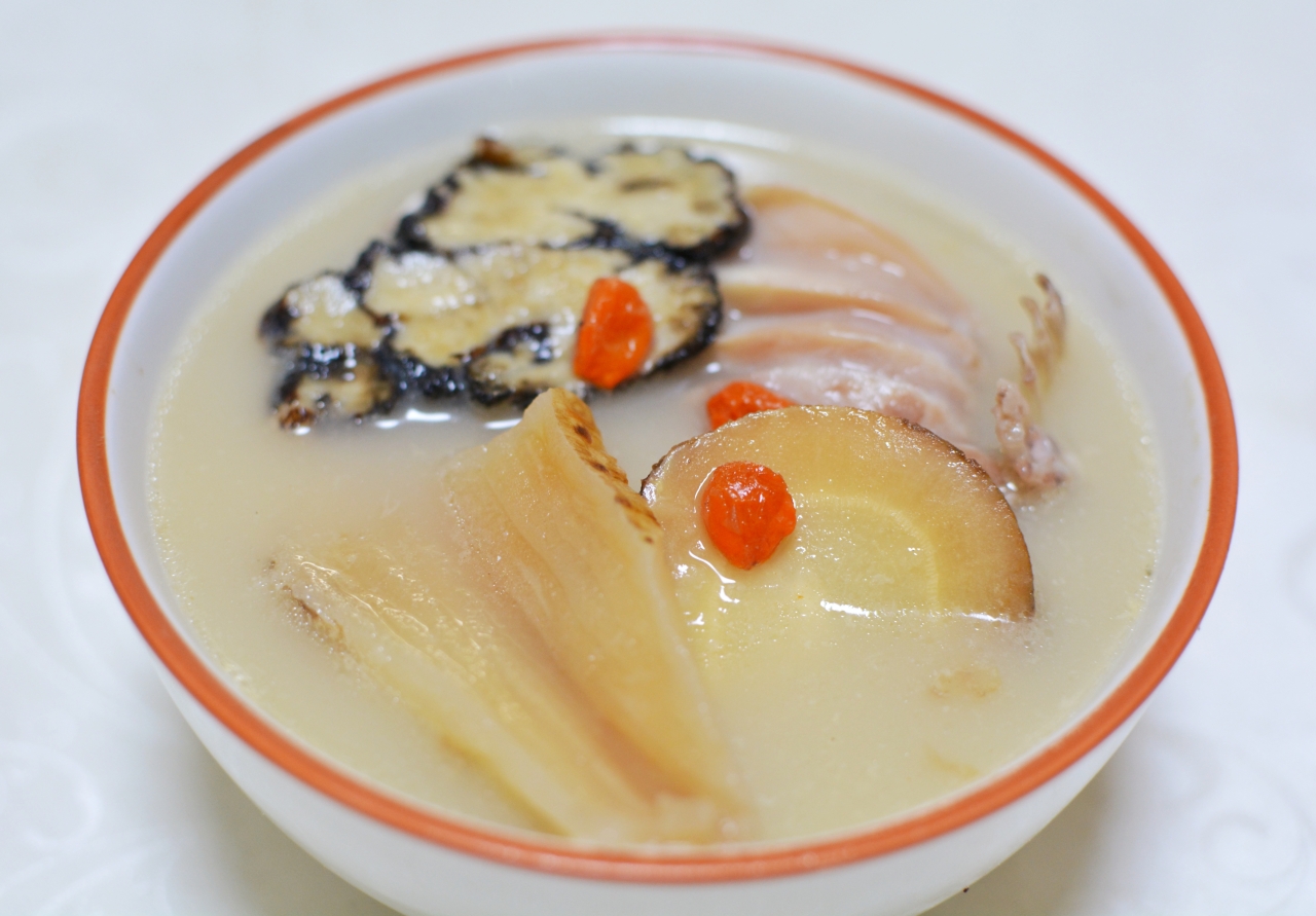 天麻川芎白芷鱼头汤的做法 步骤7