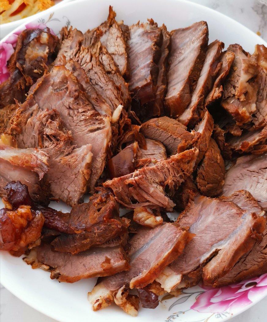 隔两周就要做一次的五香酱牛肉