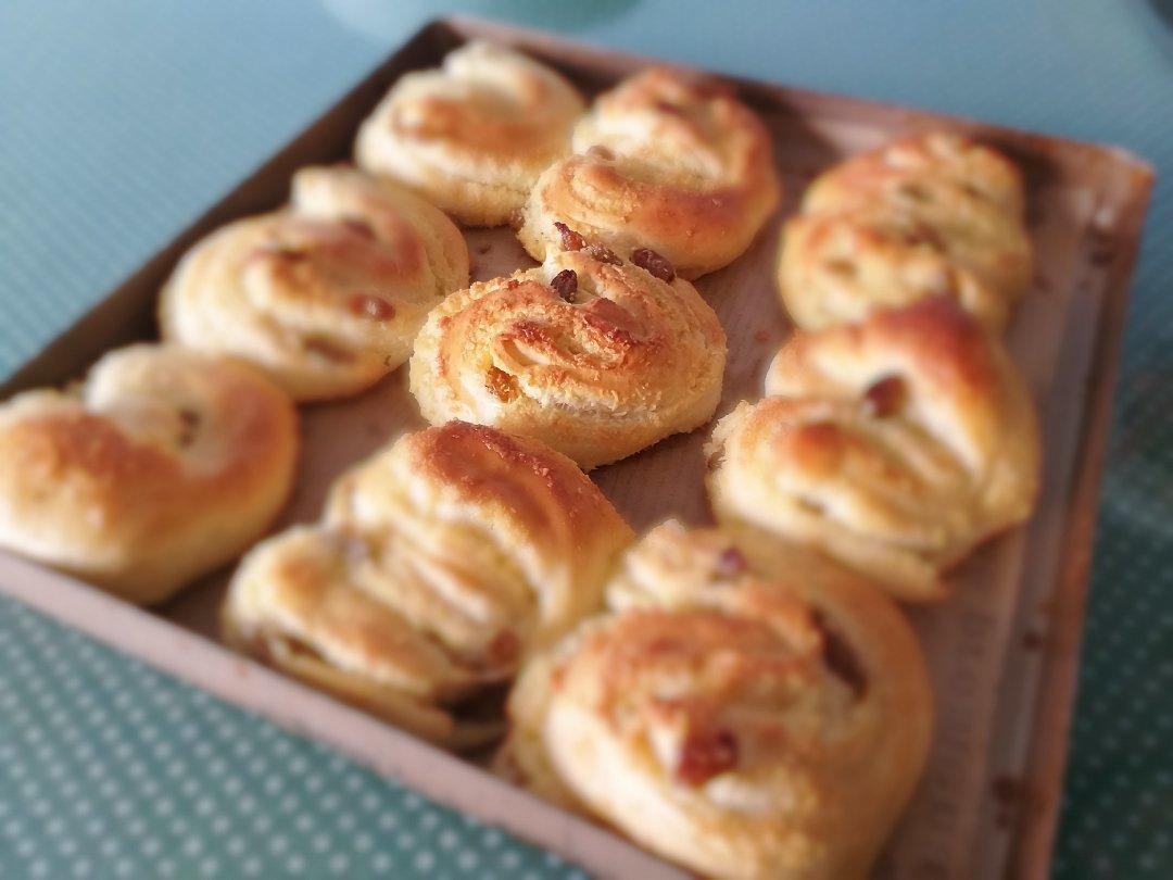 教你做面包店同款～～椰蓉葡萄干面包