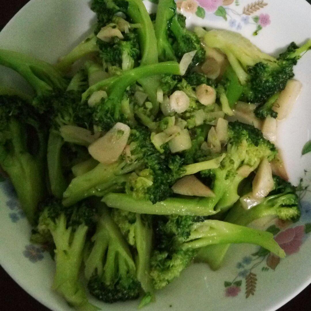 蒜蓉西兰花