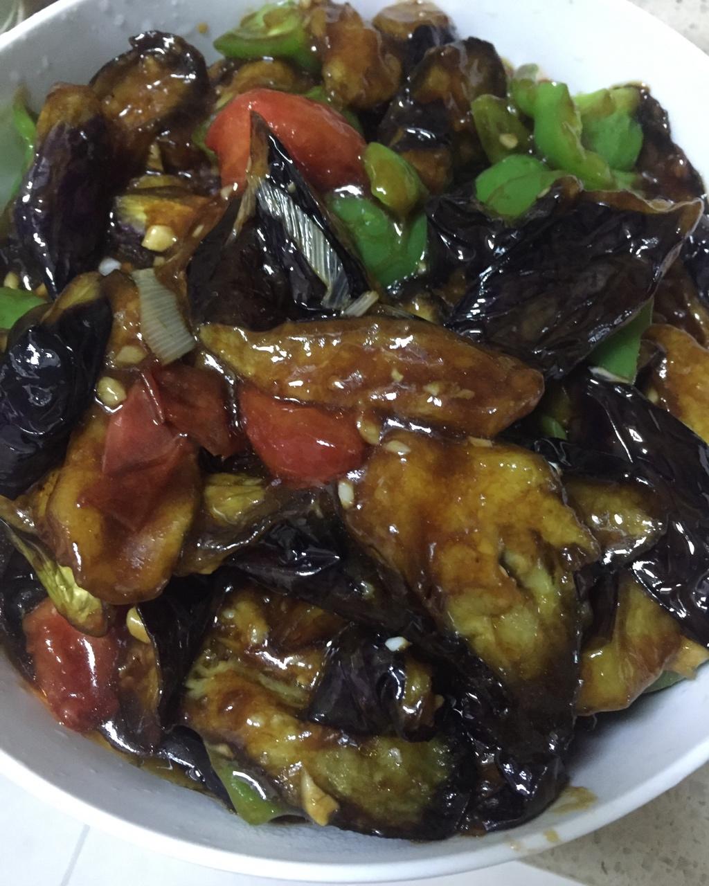 明明怡做的家常烧茄子(比较简单)