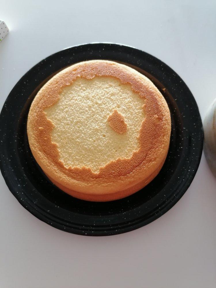 6寸基础版戚风蛋糕胚（附上我做的黄金果生日蛋糕）