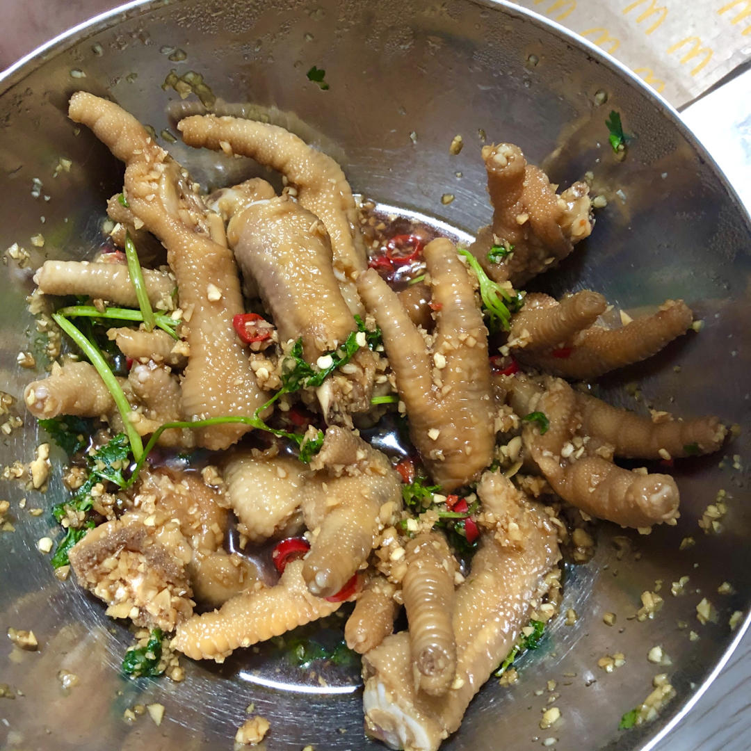 绝对不会后悔的酸辣鸡爪