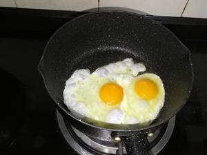 青椒炒蛋的做法 步骤3