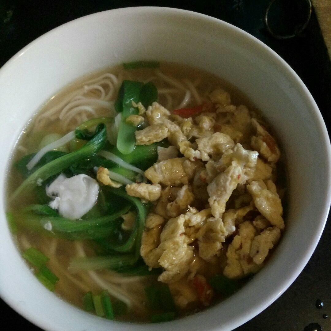 辣椒炒蛋腊肉豪华盖浇面