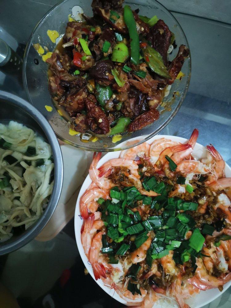 蒜蓉粉丝蒸虾
