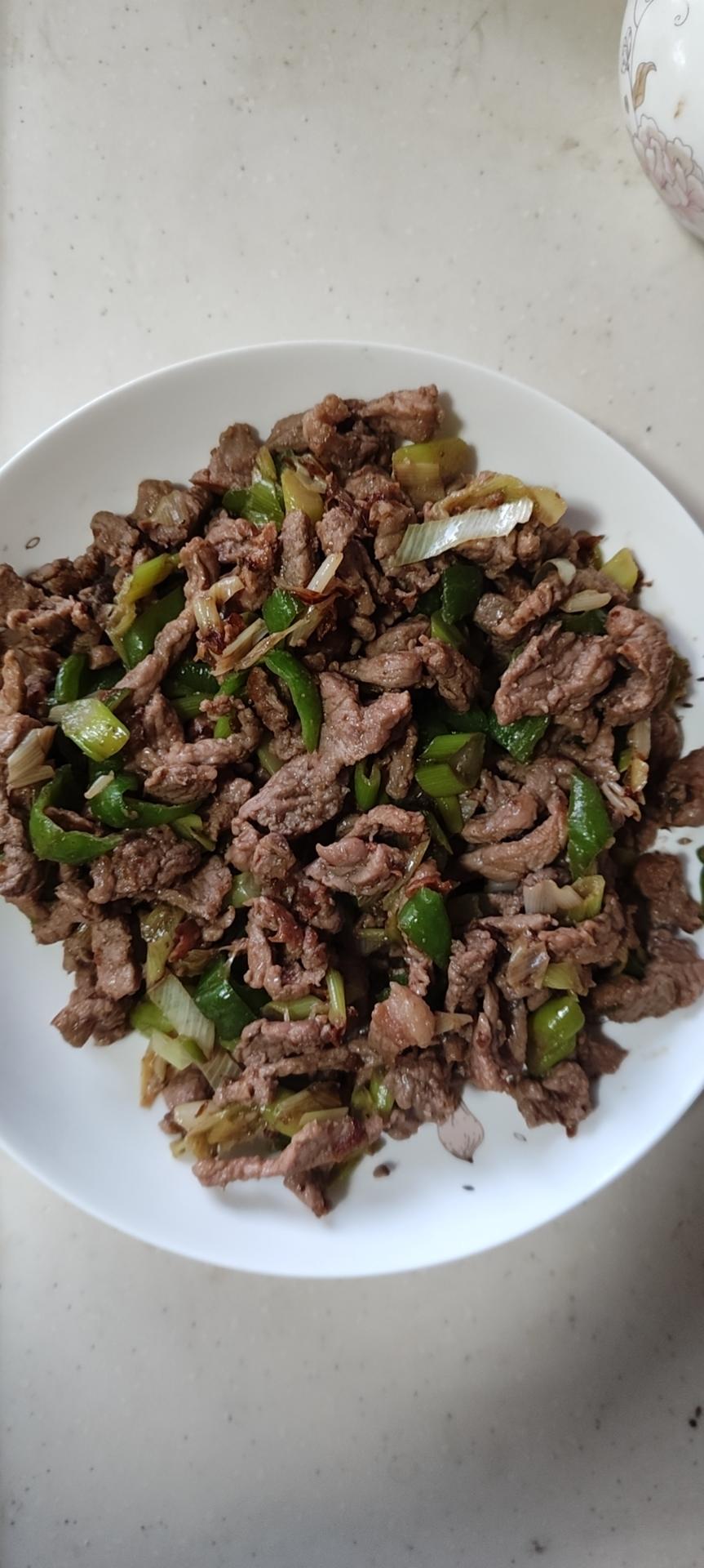 孜然大葱炒牛肉