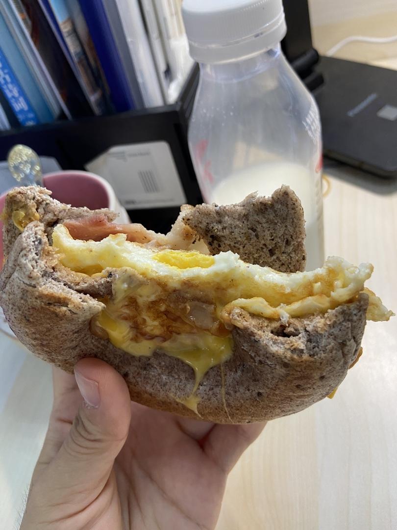 黑麦奇亚籽贝果