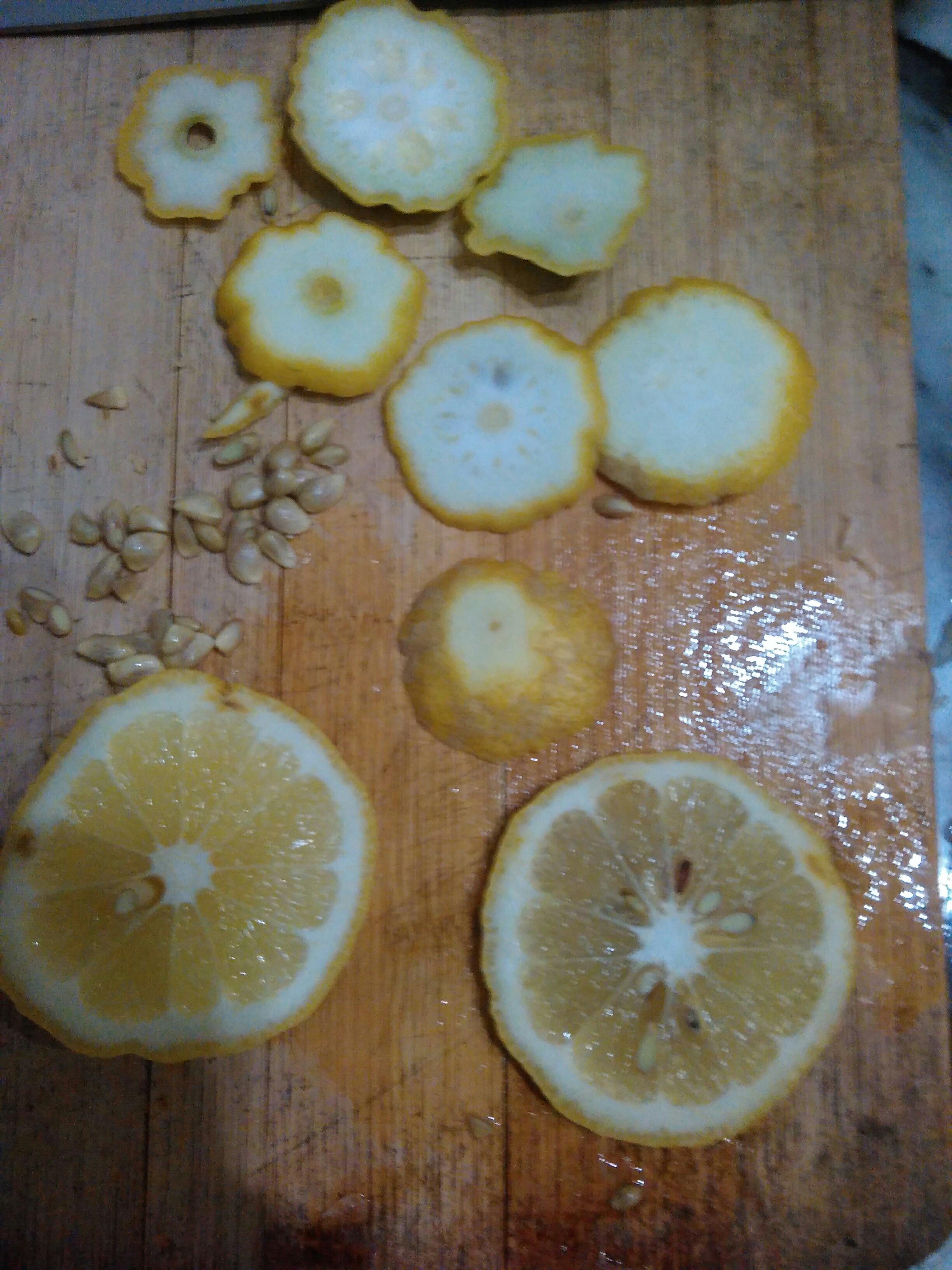 自制柠檬冰糖蜜的做法 步骤2