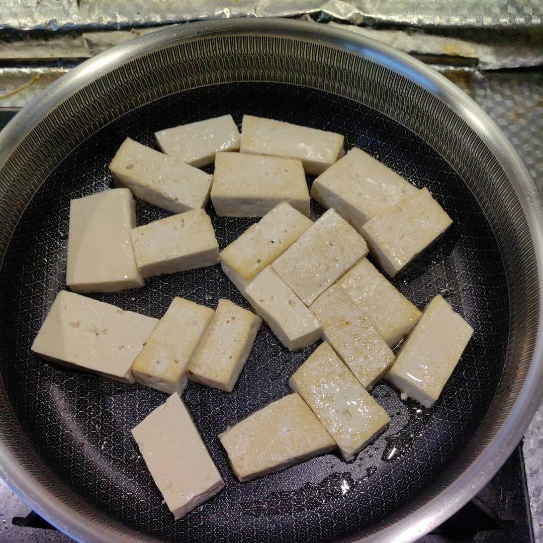 盐煎老豆腐（蘸酱油）