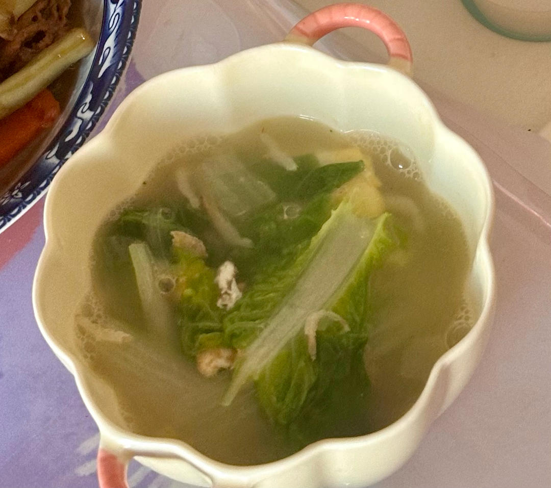 奶白菜虾皮汤