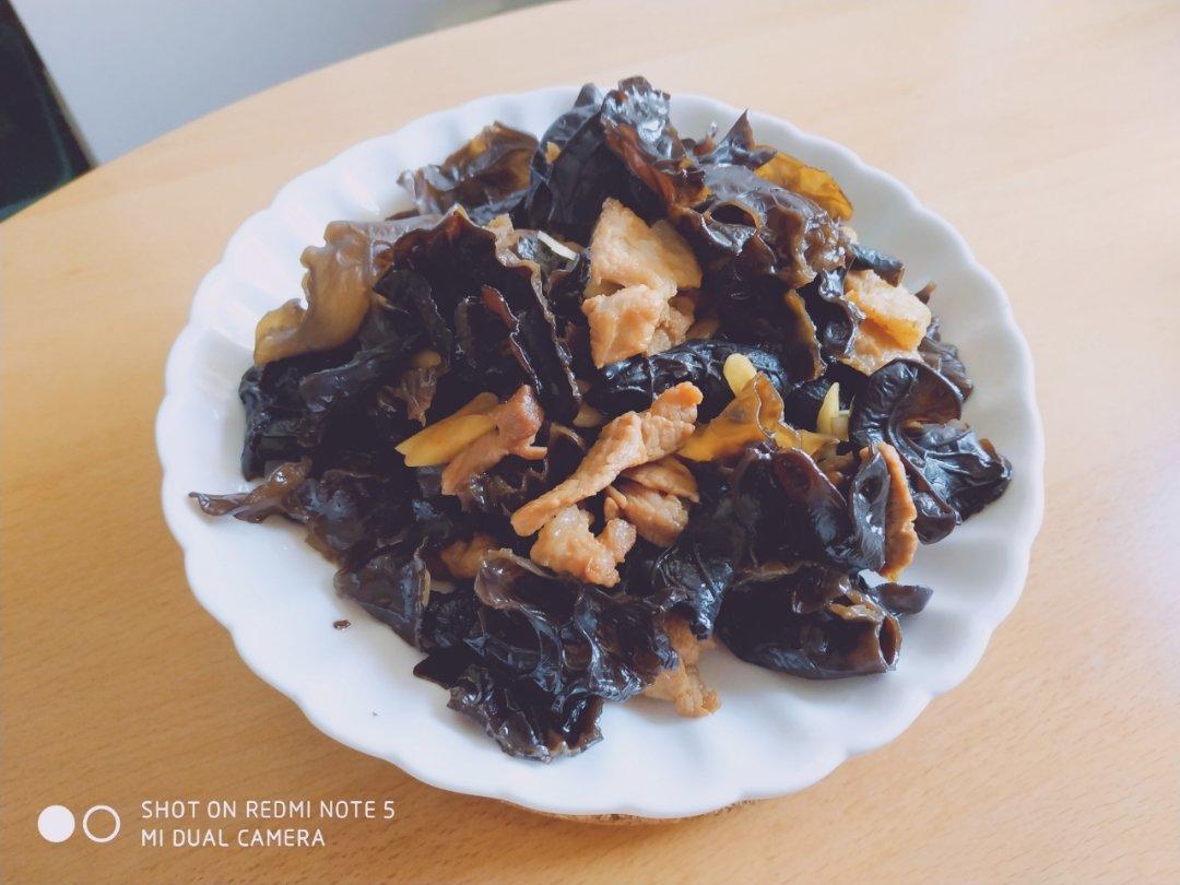木耳炒肉