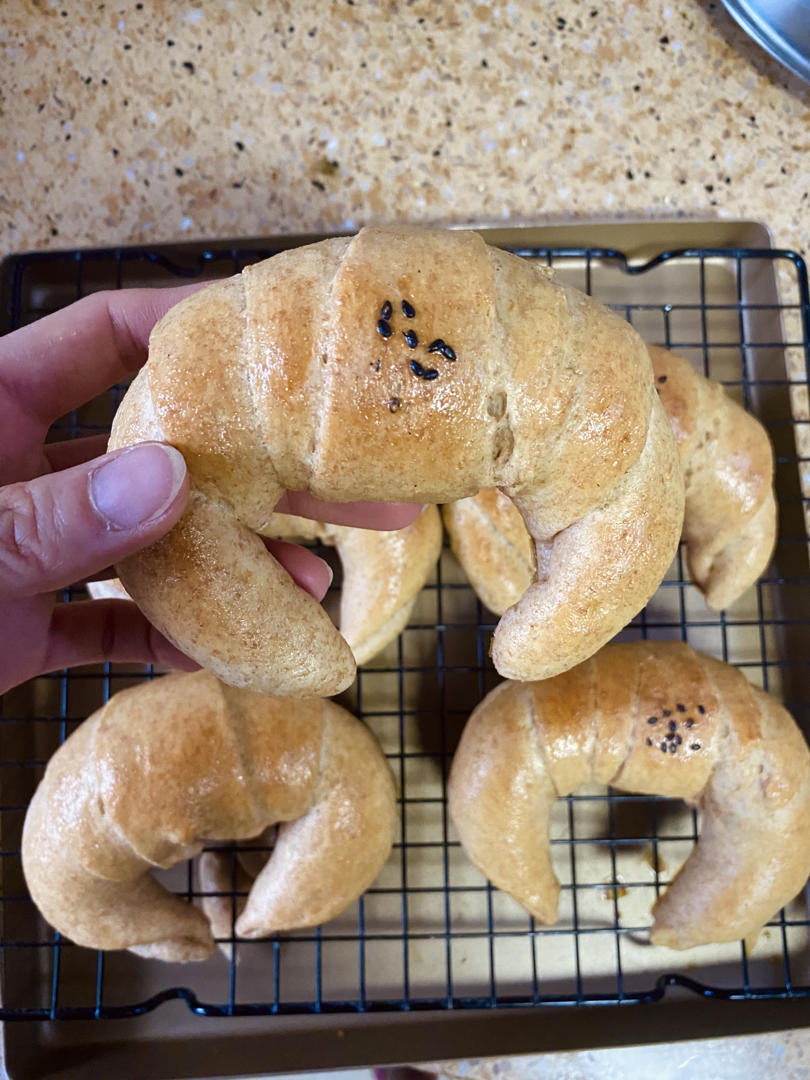 奶香牛角包—新手入门级的面包