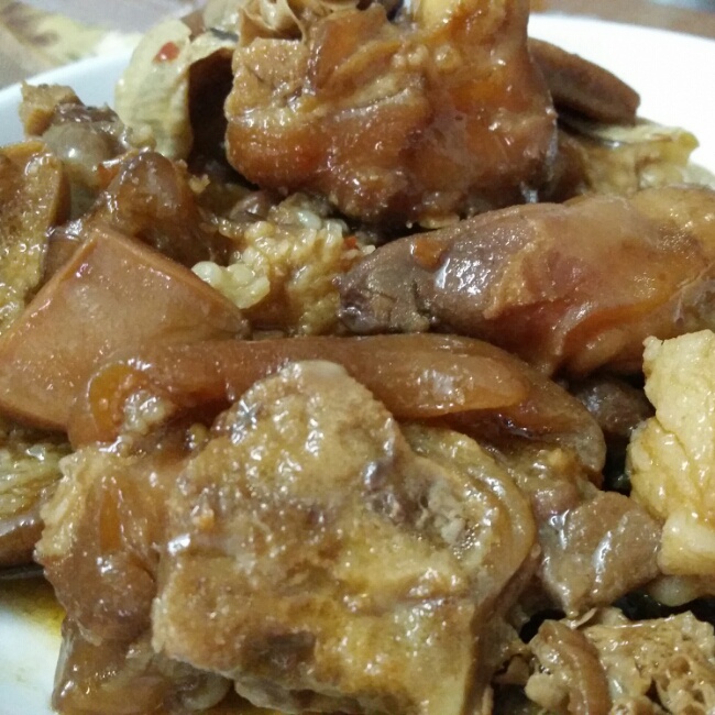 老丁的私房菜－红烧猪蹄