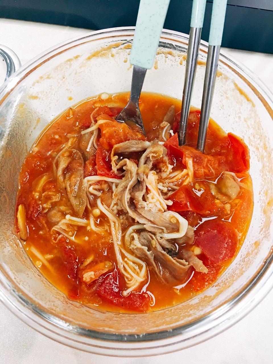 金针菇肥牛番茄锅