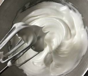 超简单有型的酸奶溶豆（宝宝最爱，入口即化）的做法 步骤9