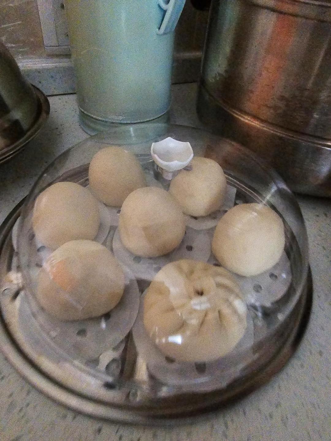 又美又暄软的——豆沙包！