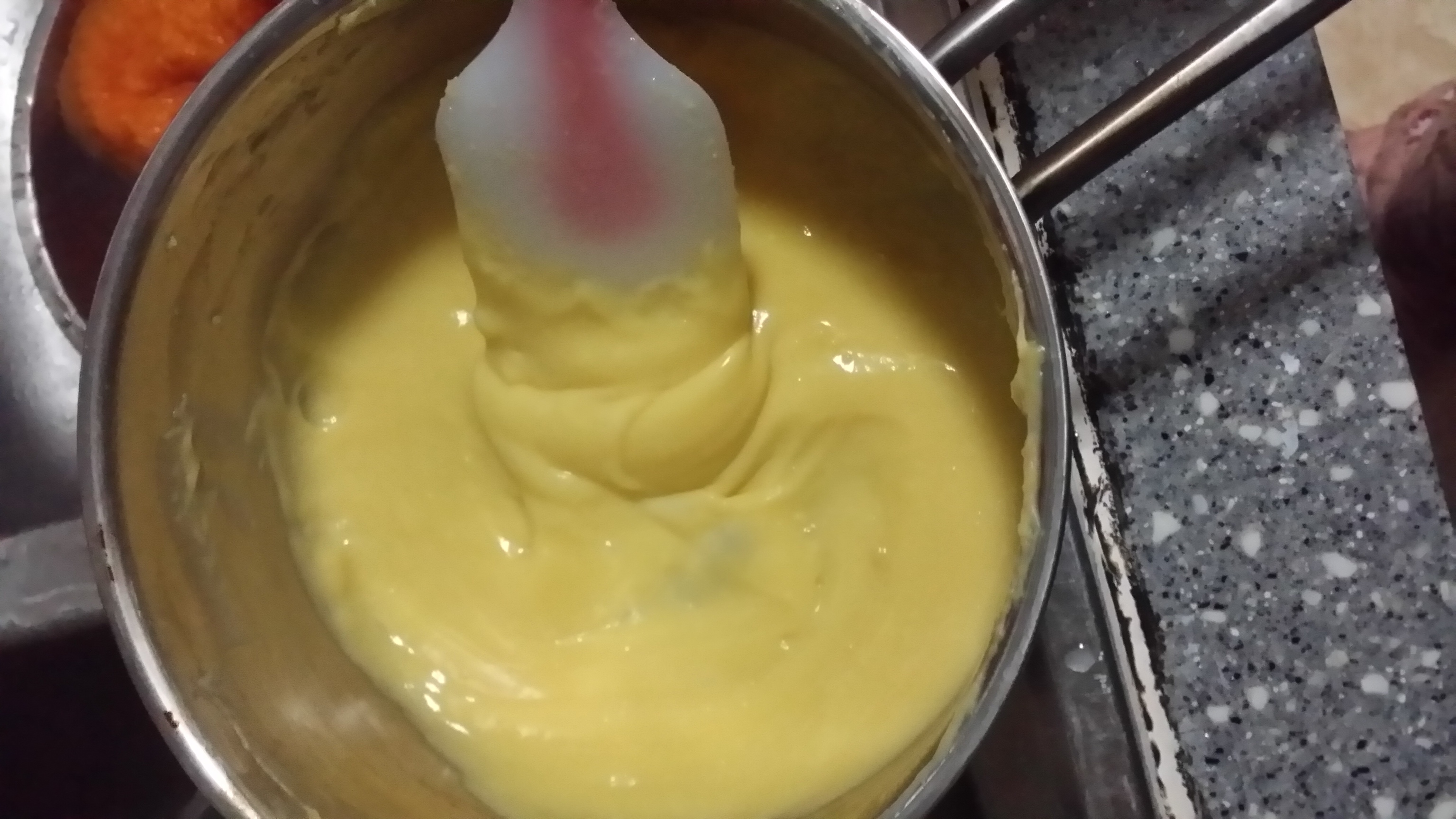 香草味卡仕达奶油泡芙的做法 步骤7