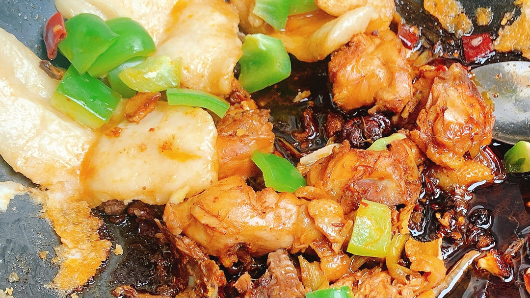地锅鸡+自制红油【曼食慢语】