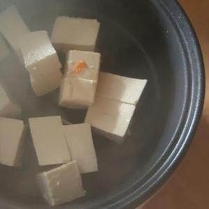 （宿舍减脂）咖喱豆腐汤的做法 步骤2