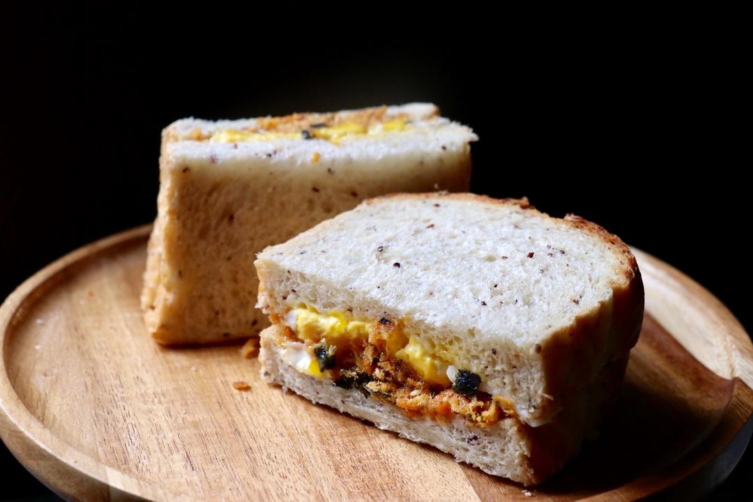 快手早餐 肉松芝士吐司