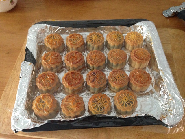 广式月饼——蛋黄莲蓉月饼