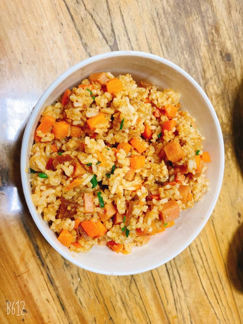 好吃到停不下来的酱油蛋炒饭