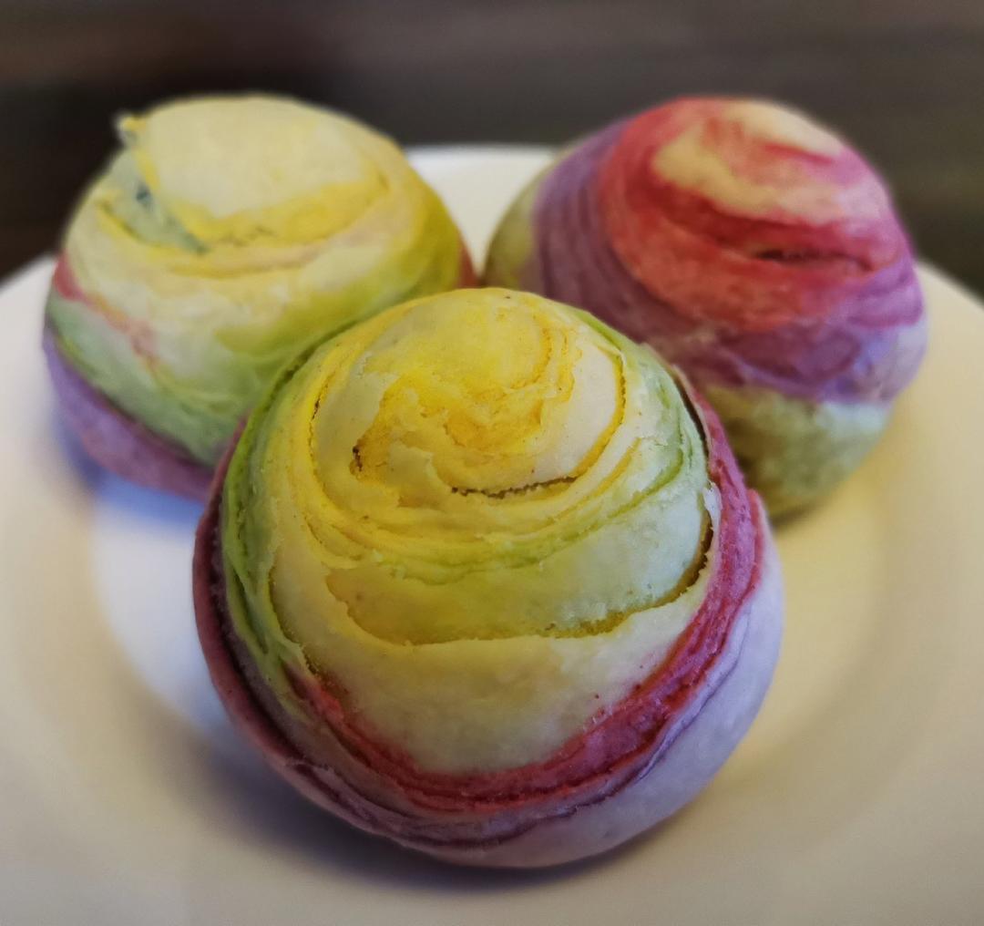 彩虹渐变蛋黄酥（无需揉出膜）