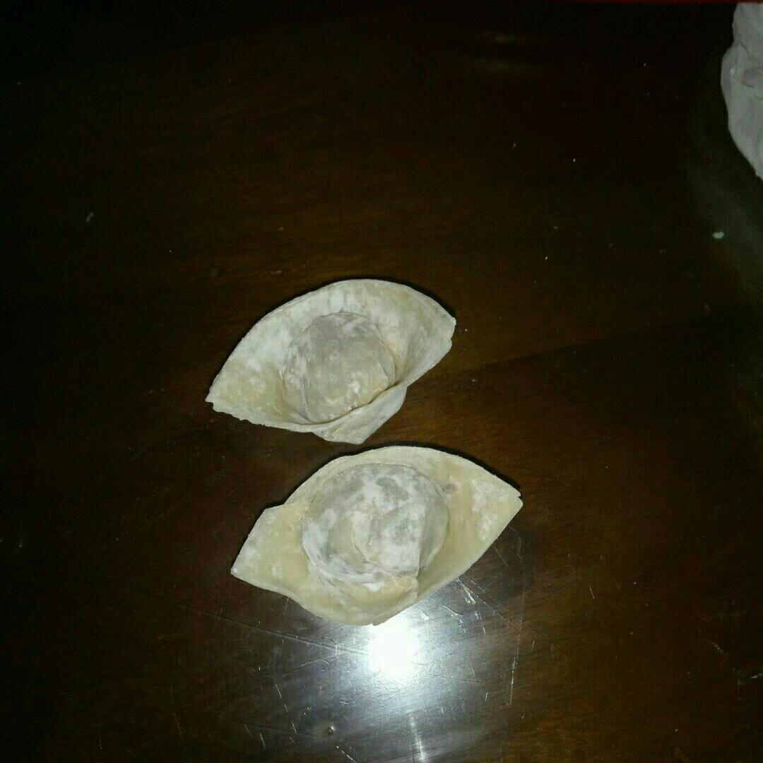 金鱼馄饨和元宝馄饨的包法