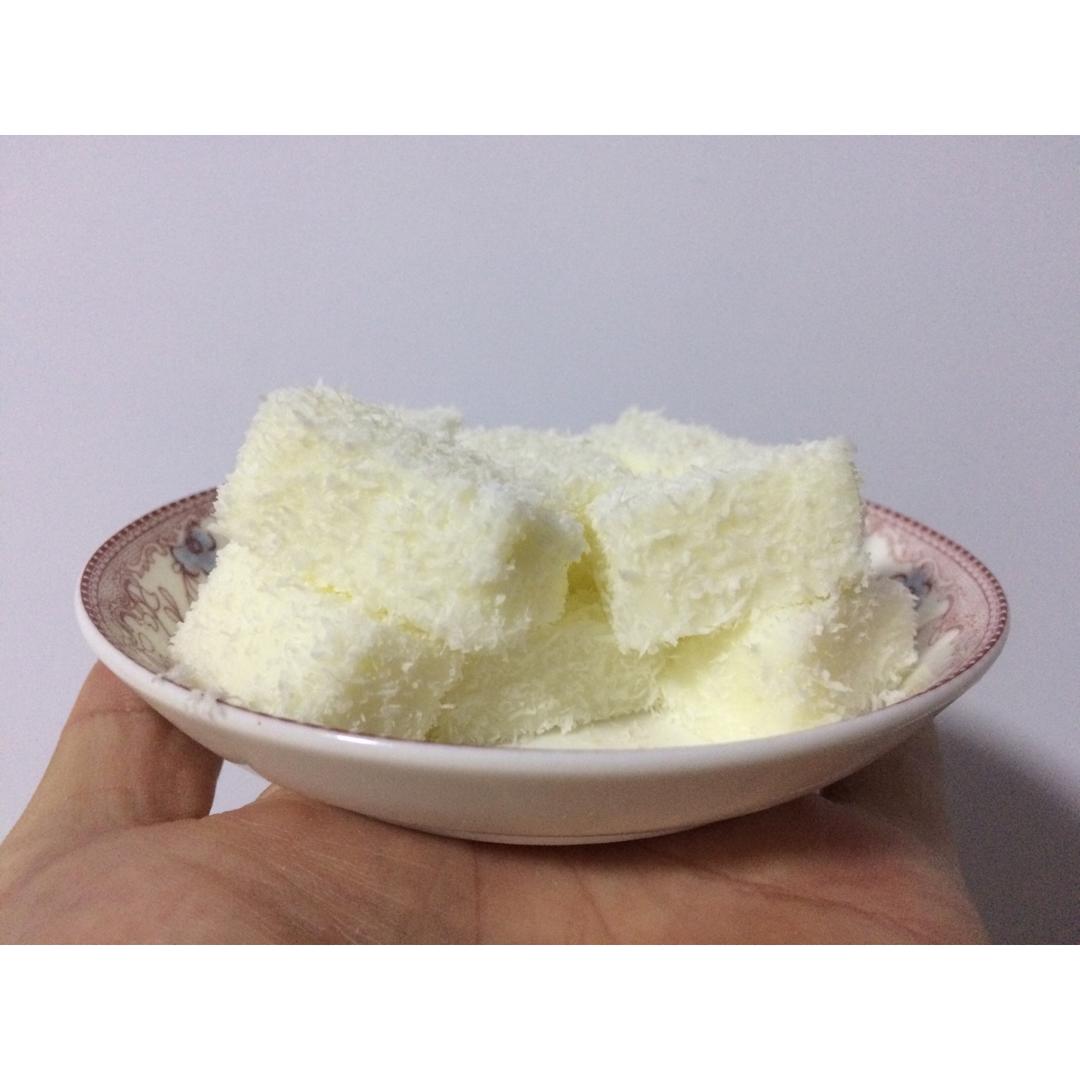 椰蓉牛奶小方