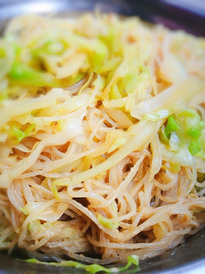 清新爽口卷心菜拌粉丝