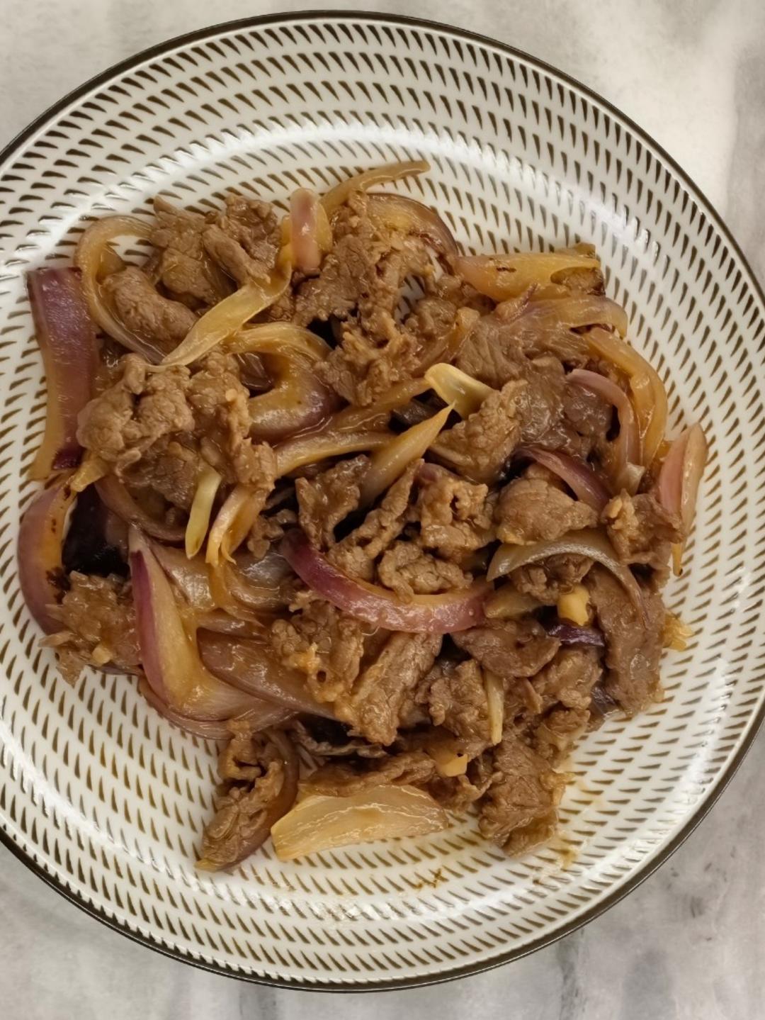 洋葱炒牛肉