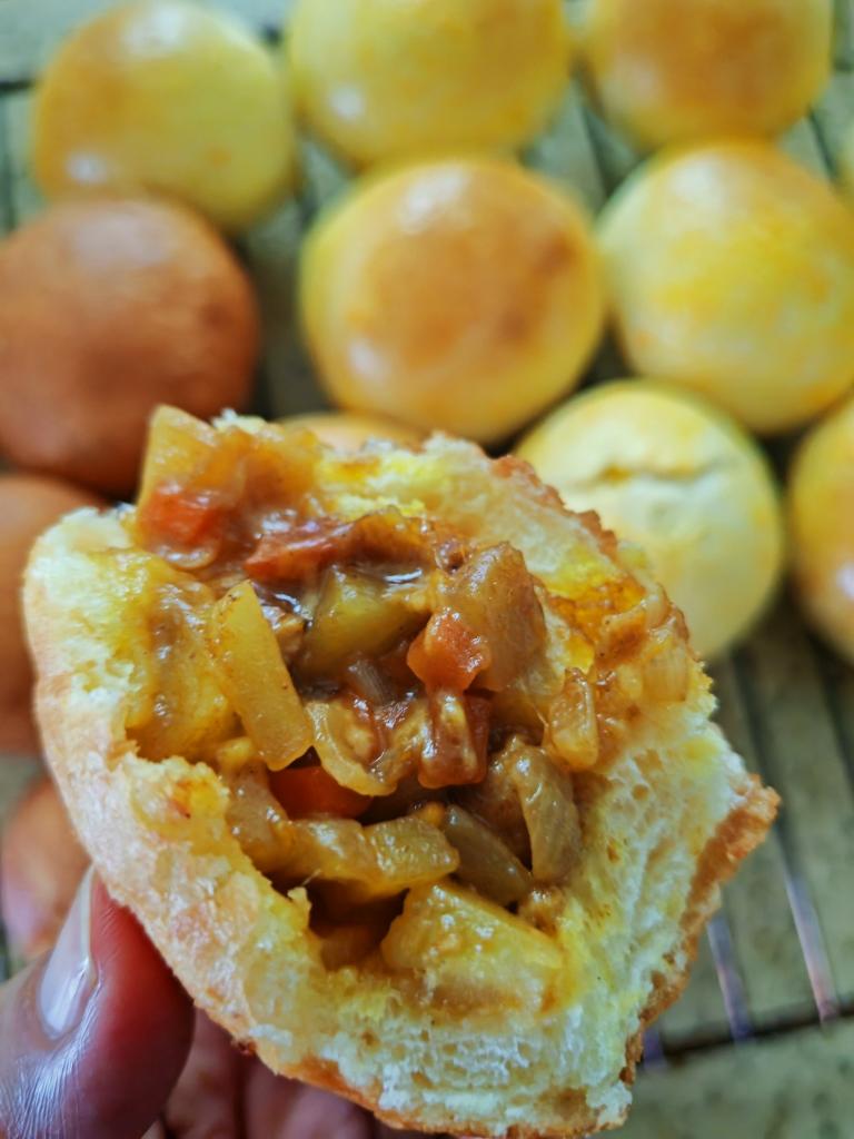 不爱吃饺子，可以试试这个黄金咖喱多拿滋，趁热吃太绝了！