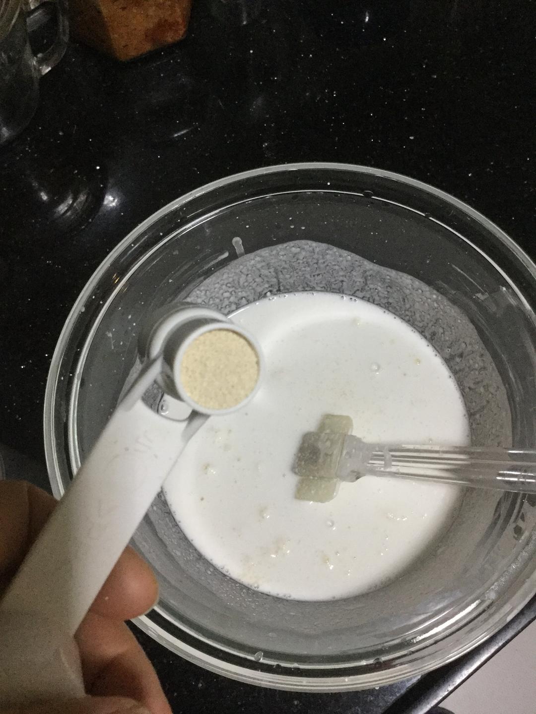 纯奶手撕吐司的做法 步骤1