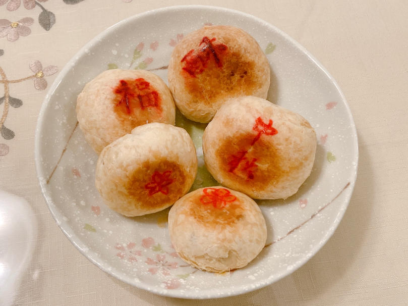 白酥皮云腿月饼